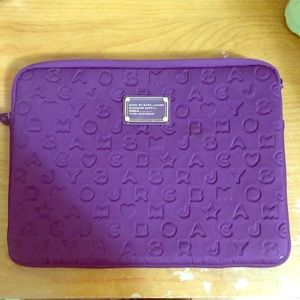 marc jacobs purple laptop case